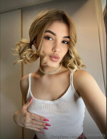 avalv Nude Leaks Photo 17