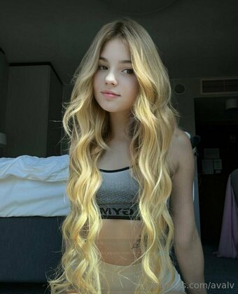 avalv Nude Leaks Photo 18