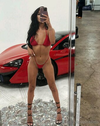 Avebabes / Ave / avvryy Nude Leaks OnlyFans Photo 1