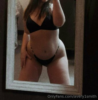 avery1smith Nude Leaks Photo 2