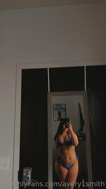 avery1smith Nude Leaks Photo 9