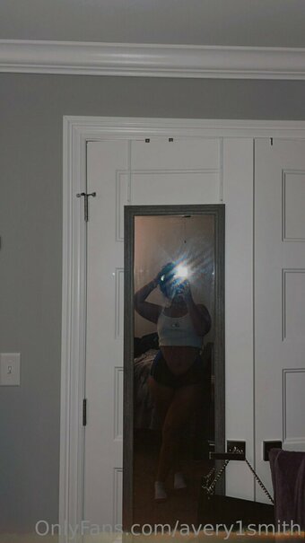 avery1smith Nude Leaks Photo 17