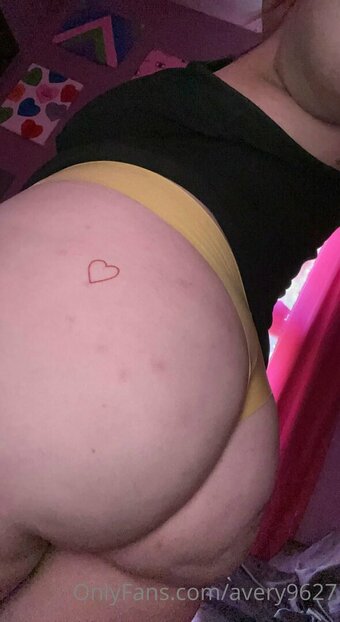 avery9627 Nude Leaks OnlyFans Photo 9