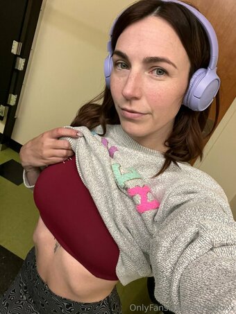 averyfoxx Nude Leaks Photo 11