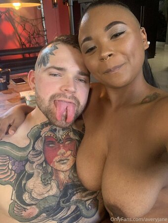 averyjane Nude Leaks Photo 23