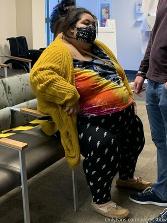 averyssbbw Nude Leaks Photo 25