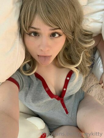 Aveykitty / Avey / flawlessavey Nude Leaks OnlyFans Photo 22