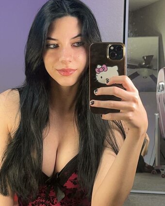 Aveziezz Nude Leaks Photo 10