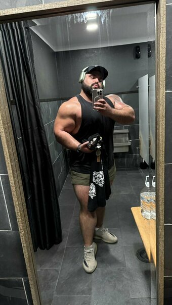 avidshock Nude Leaks Photo 3