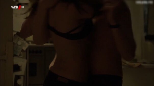 Aylin Tezel / aylin.tezel Nude Leaks Photo 26