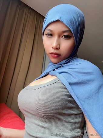 ayshamuslim Nude Leaks Photo 4