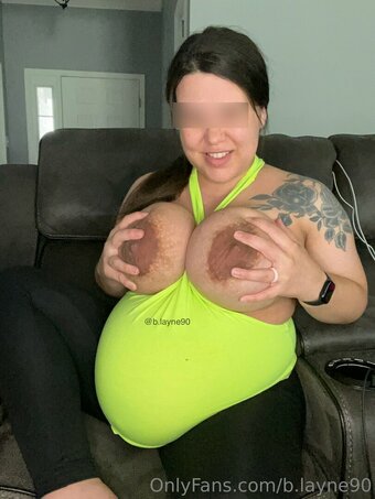 b.layne90 Nude Leaks Photo 4