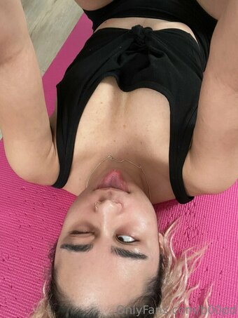 b00pd Nude Leaks Photo 26