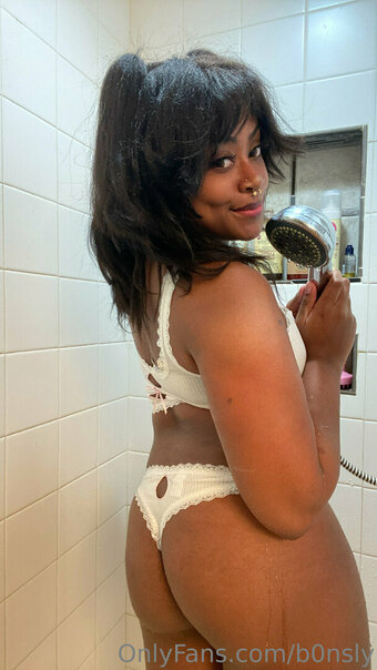 b0nsly Nude Leaks Photo 1