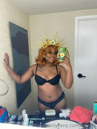 b0nsly Nude Leaks Photo 13