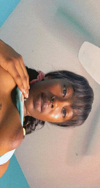 b4dakeez Nude Leaks Photo 4