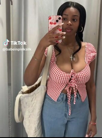 Babeinpinksilk Nude Leaks Photo 4