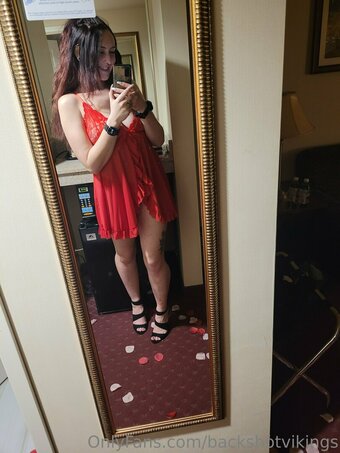 backshotvikings Nude Leaks Photo 16