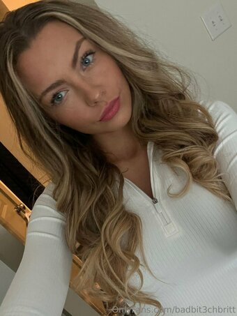 badbit3chbritt Nude Leaks Photo 4