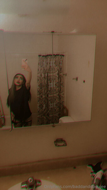 baddanddboujee Nude Leaks Photo 4