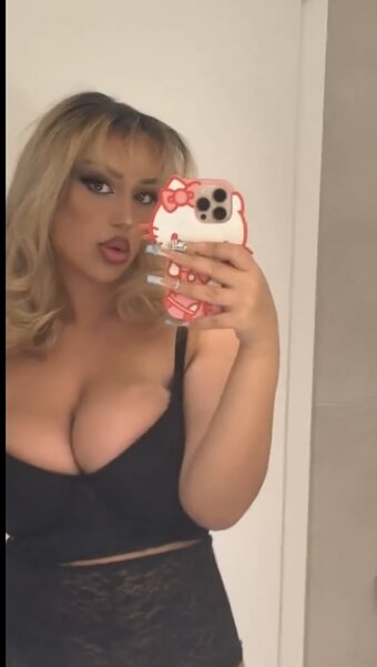 Baddestines / https: Nude Leaks Photo 10