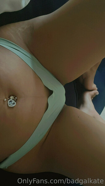 badgalkate Nude Leaks Photo 19
