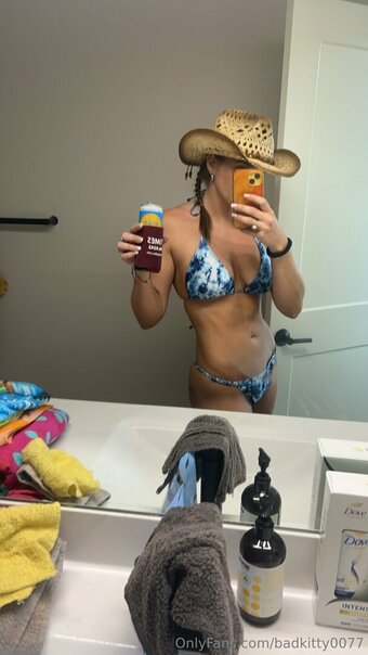 badkitty0077 Nude Leaks Photo 2