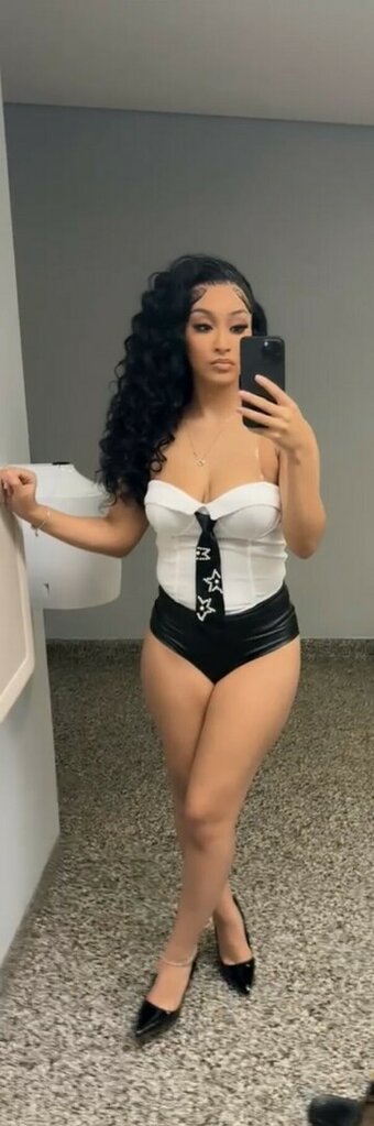 badtiminn / 2badhhh / BillionDollar_Bitchh Nude Leaks OnlyFans Photo 1