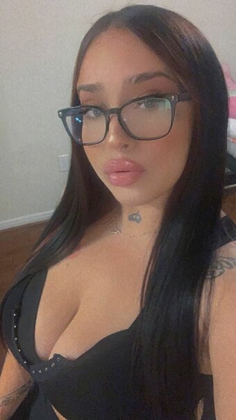 badwhytebitch Nude Leaks Photo 14