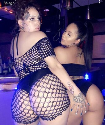 badwhytebitch Nude Leaks Photo 15