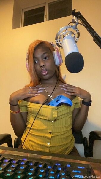 baezy Nude Leaks Photo 5
