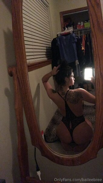 baileebree Nude Leaks Photo 17
