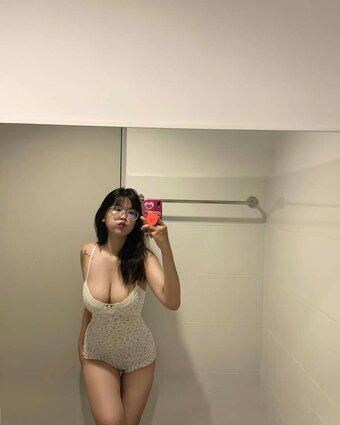 Baimiminmint Nude Leaks Photo 19