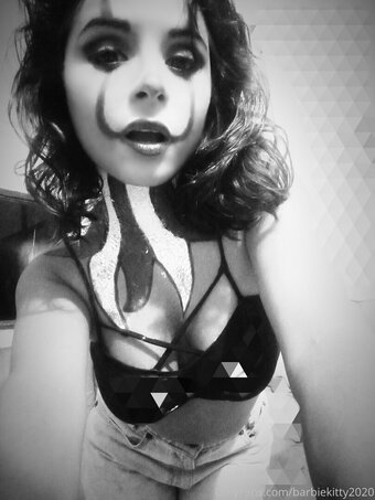 Barbara Savelli / barbarasavelli / barbiekitty2020 Nude Leaks OnlyFans Photo 17