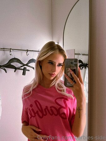 barbies-side Nude Leaks Photo 13