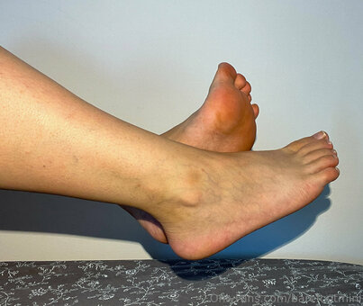 barefootmini Nude Leaks Photo 16