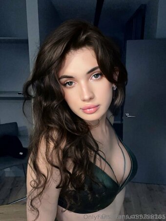 bartaa Nude Leaks Photo 1