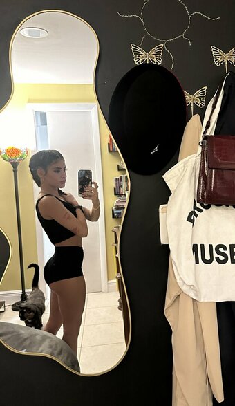 Basedaleja / aleja.m9 Nude Leaks OnlyFans Photo 32