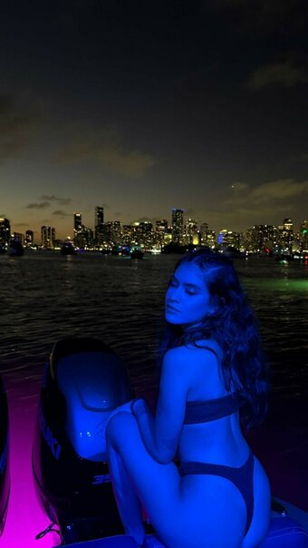 Basedaleja / aleja.m9 Nude Leaks OnlyFans Photo 38