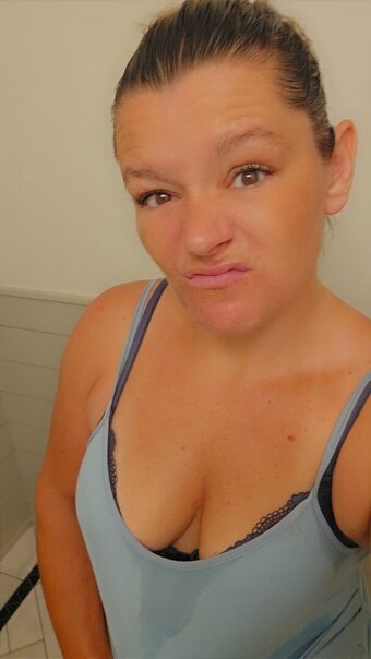 Basedmama / Basednormiemama Nude Leaks OnlyFans Photo 2