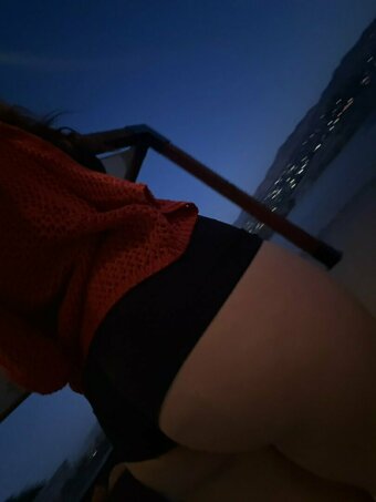 BasicEdith / Twitter.com Nude Leaks Photo 1