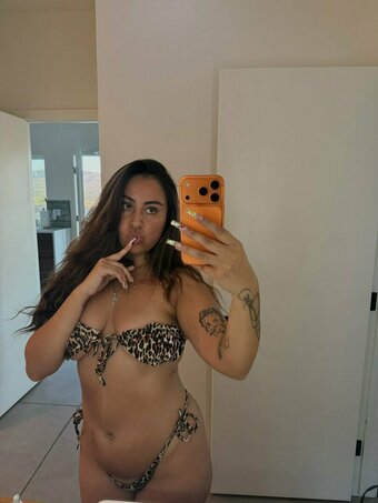 BasicEdith / Twitter.com Nude Leaks Photo 4