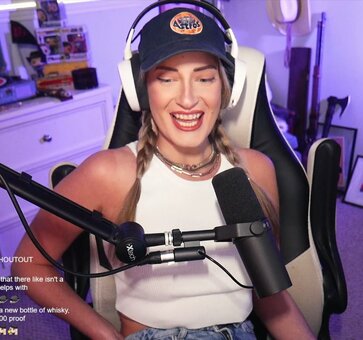 BasicWitGirl / tbhlessbasic Nude Leaks OnlyFans Photo 8