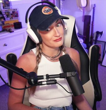 BasicWitGirl / tbhlessbasic Nude Leaks OnlyFans Photo 10