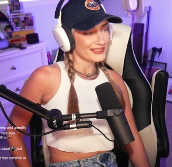 BasicWitGirl / tbhlessbasic Nude Leaks OnlyFans Photo 11