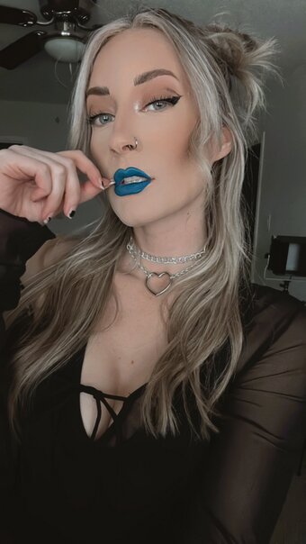 BasicWitGirl / tbhlessbasic Nude Leaks OnlyFans Photo 22