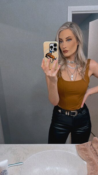 BasicWitGirl / tbhlessbasic Nude Leaks OnlyFans Photo 23