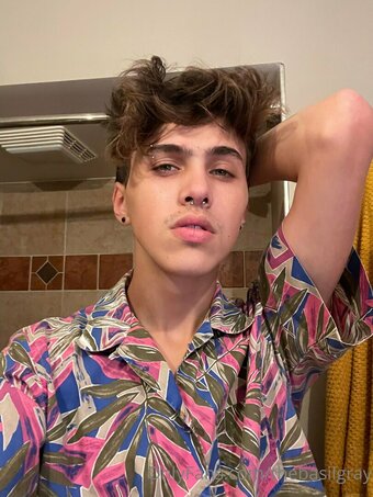 basilgray Nude Leaks Photo 20