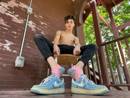 basilgray Nude Leaks Photo 21