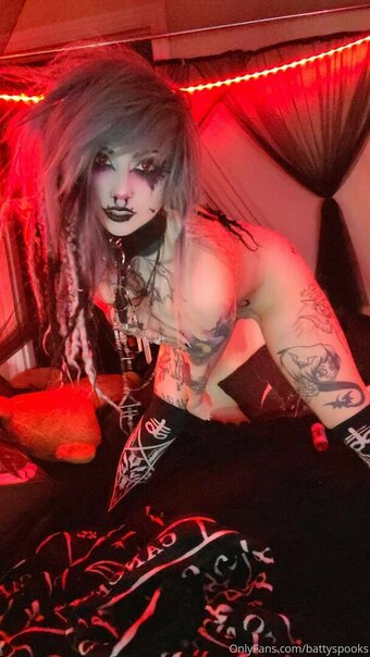 Battyspooks Nude Leaks OnlyFans Photo 10